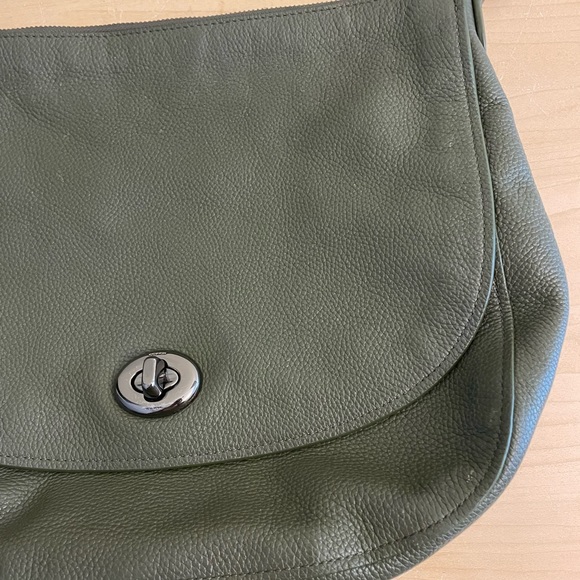 COACH TURNLOCK LEATHER HOBO BAG - Picture 4 of 12